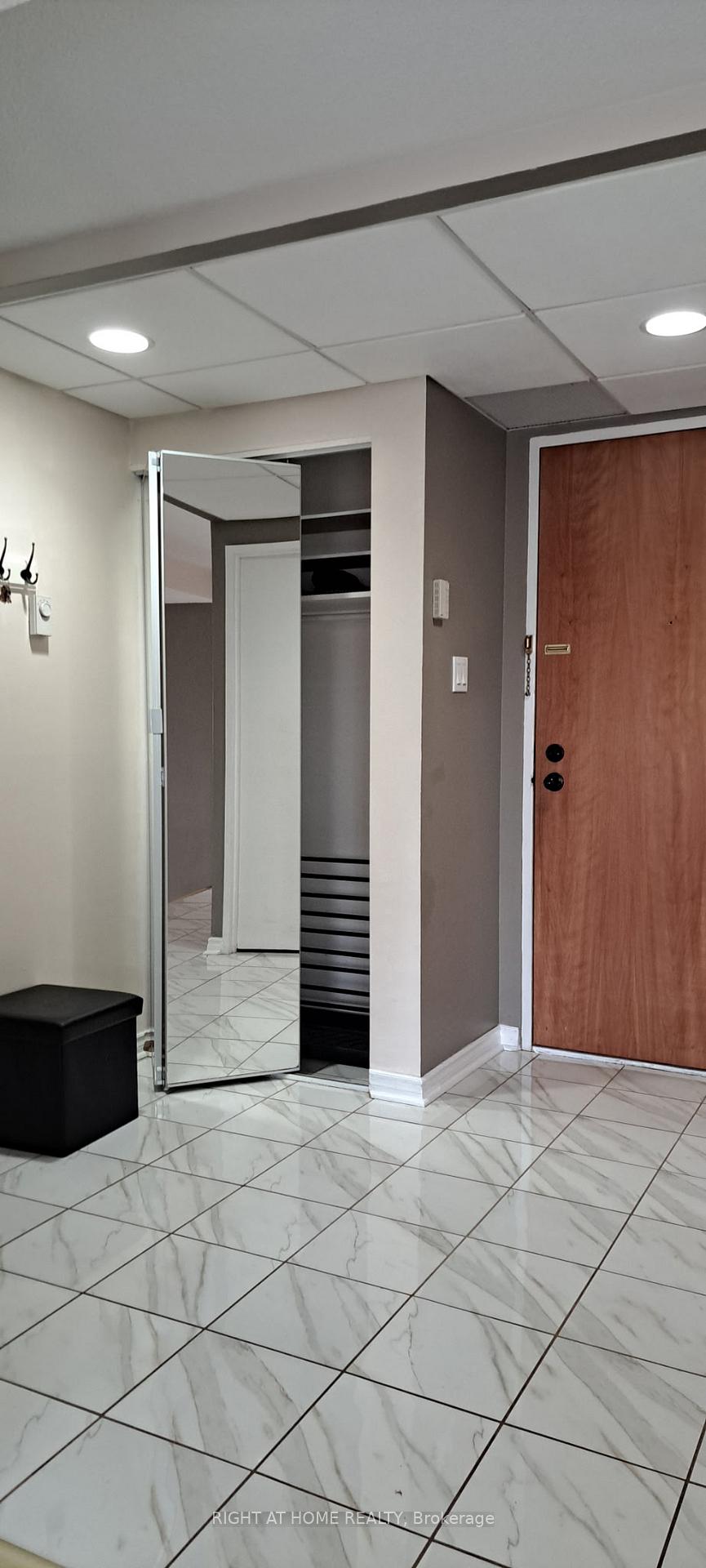Photo 2 of Unit 401, 373 Laurier Avenue E, Ottawa, Sandy Hill — HOMEH