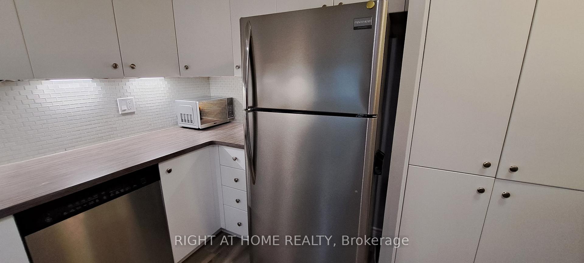 Photo 6 of Unit 401, 373 Laurier Avenue E, Ottawa, Sandy Hill — HOMEH
