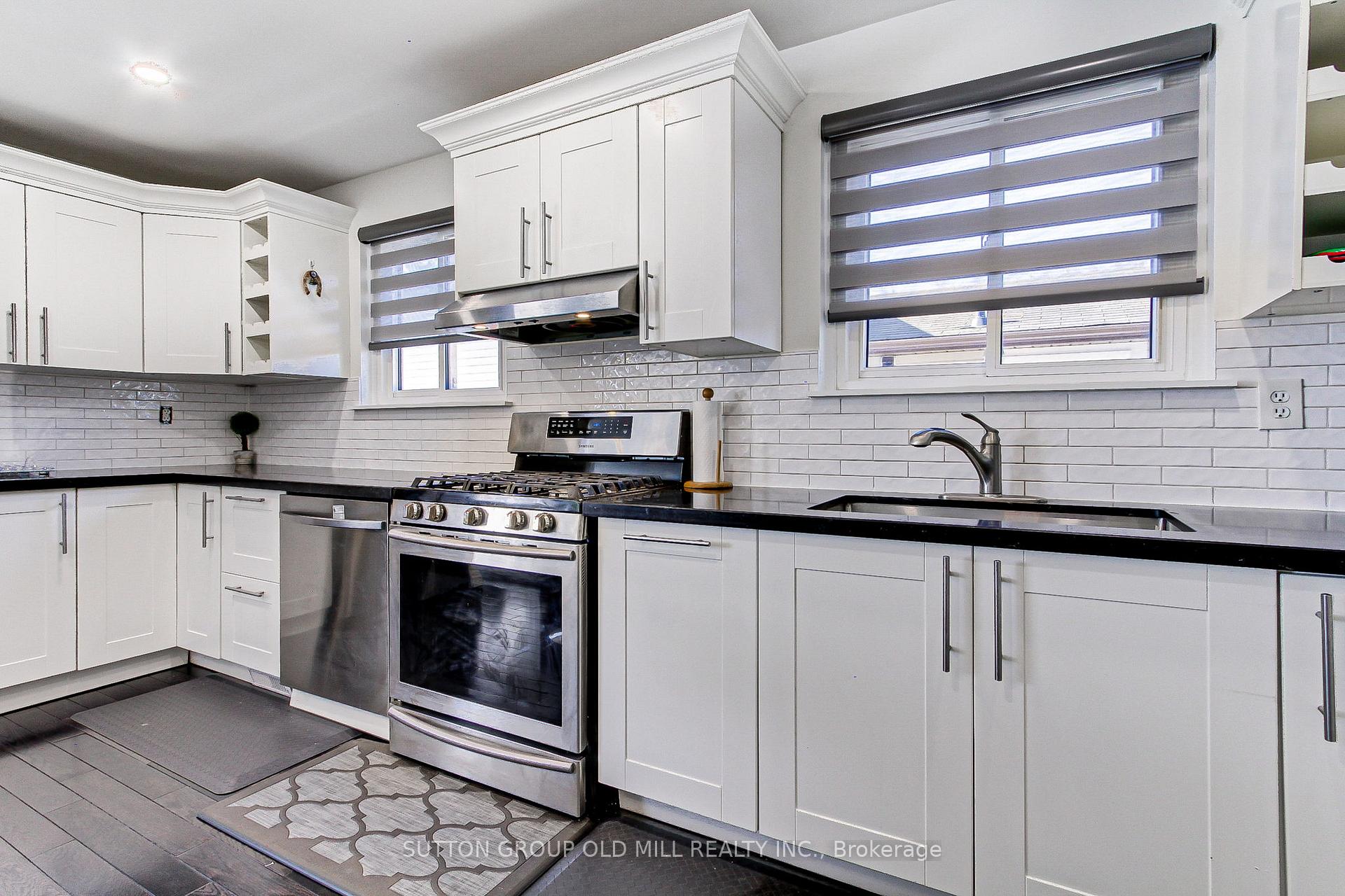 Photo 13 of 1261 Consort Crescent, Burlington, Palmer — HOMEH