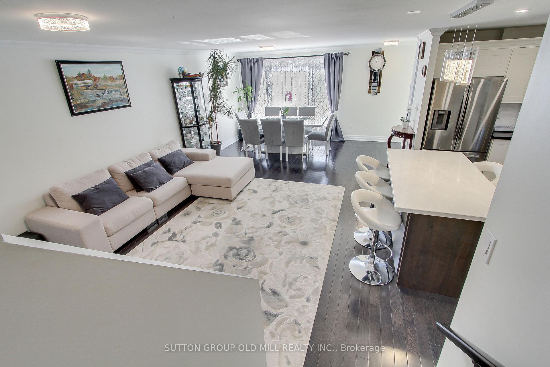 Photo 14 of 1261 Consort Crescent, Burlington, Palmer — HOMEH