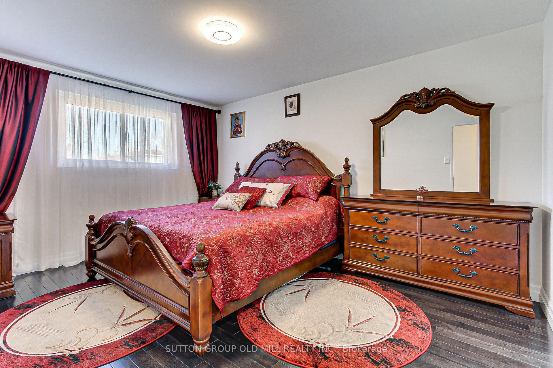 Photo 15 of 1261 Consort Crescent, Burlington, Palmer — HOMEH