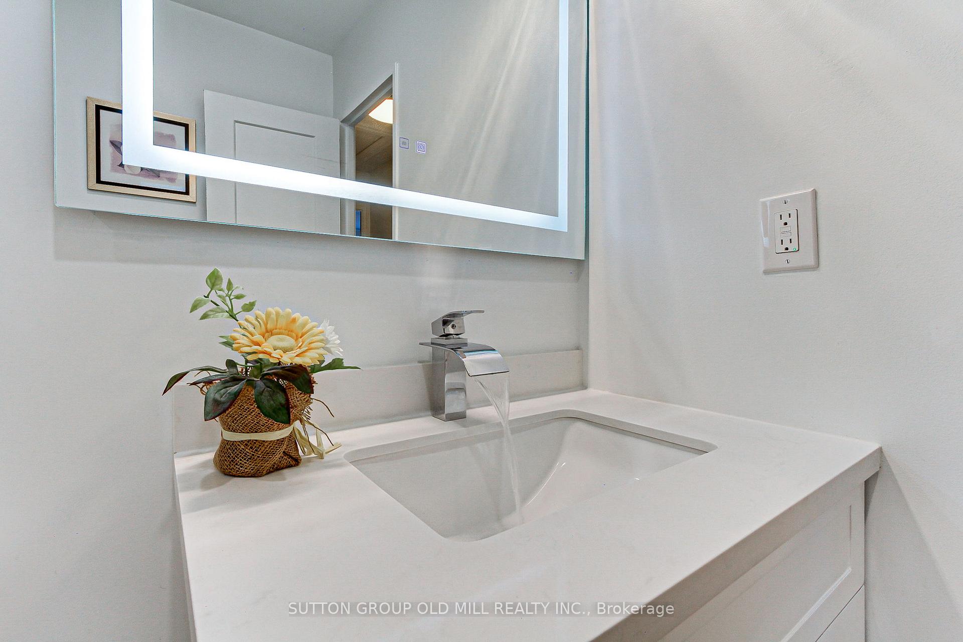 Photo 22 of 1261 Consort Crescent, Burlington, Palmer — HOMEH