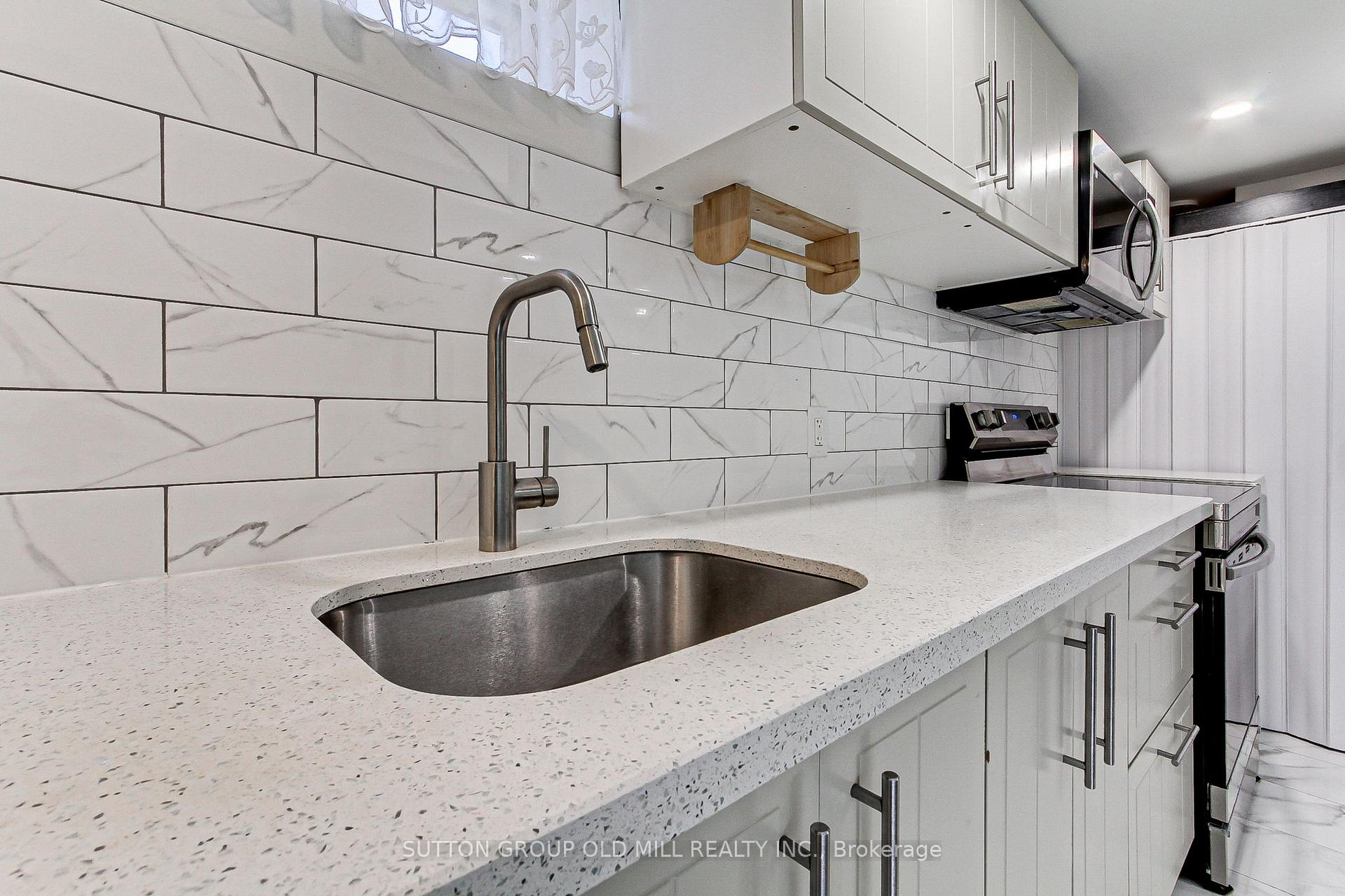 Photo 31 of 1261 Consort Crescent, Burlington, Palmer — HOMEH