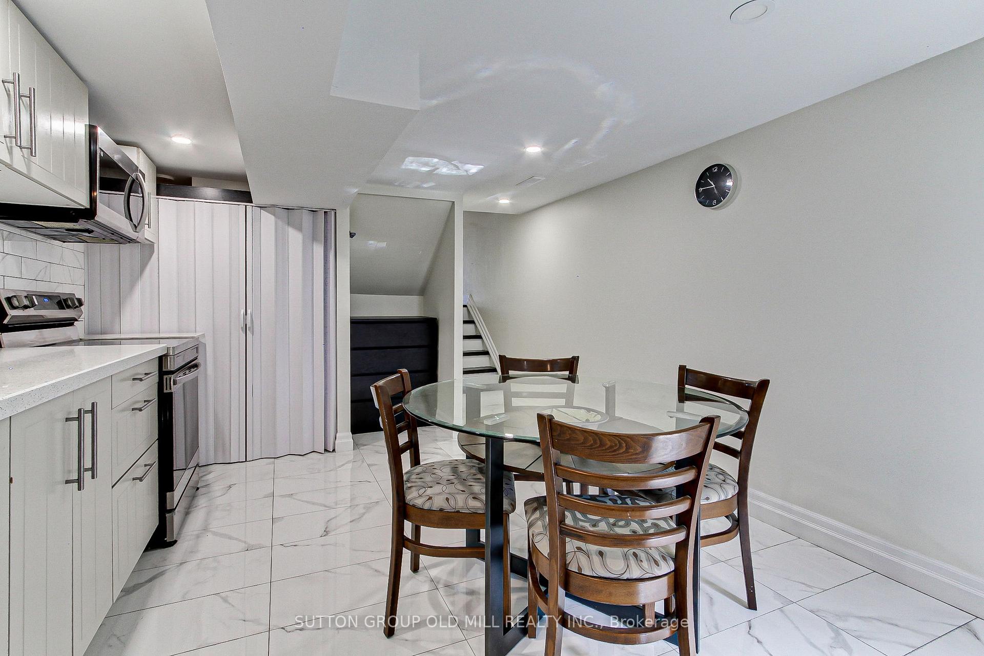 Photo 33 of 1261 Consort Crescent, Burlington, Palmer — HOMEH