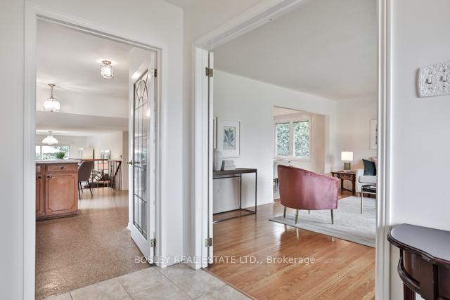 Photo 2 of 17 Cherry Blossom Lane, Markham, Royal Orchard — HOMEH