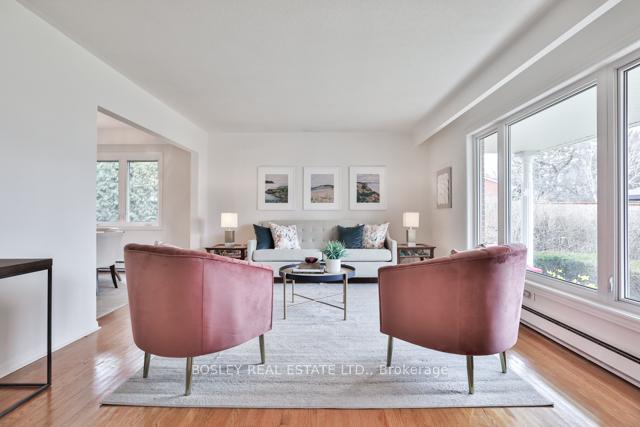 Photo 3 of 17 Cherry Blossom Lane, Markham, Royal Orchard — HOMEH