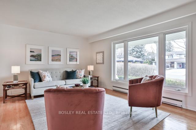 Photo 4 of 17 Cherry Blossom Lane, Markham, Royal Orchard — HOMEH
