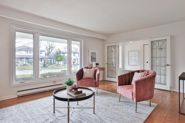 Photo 5 of 17 Cherry Blossom Lane, Markham, Royal Orchard — HOMEH