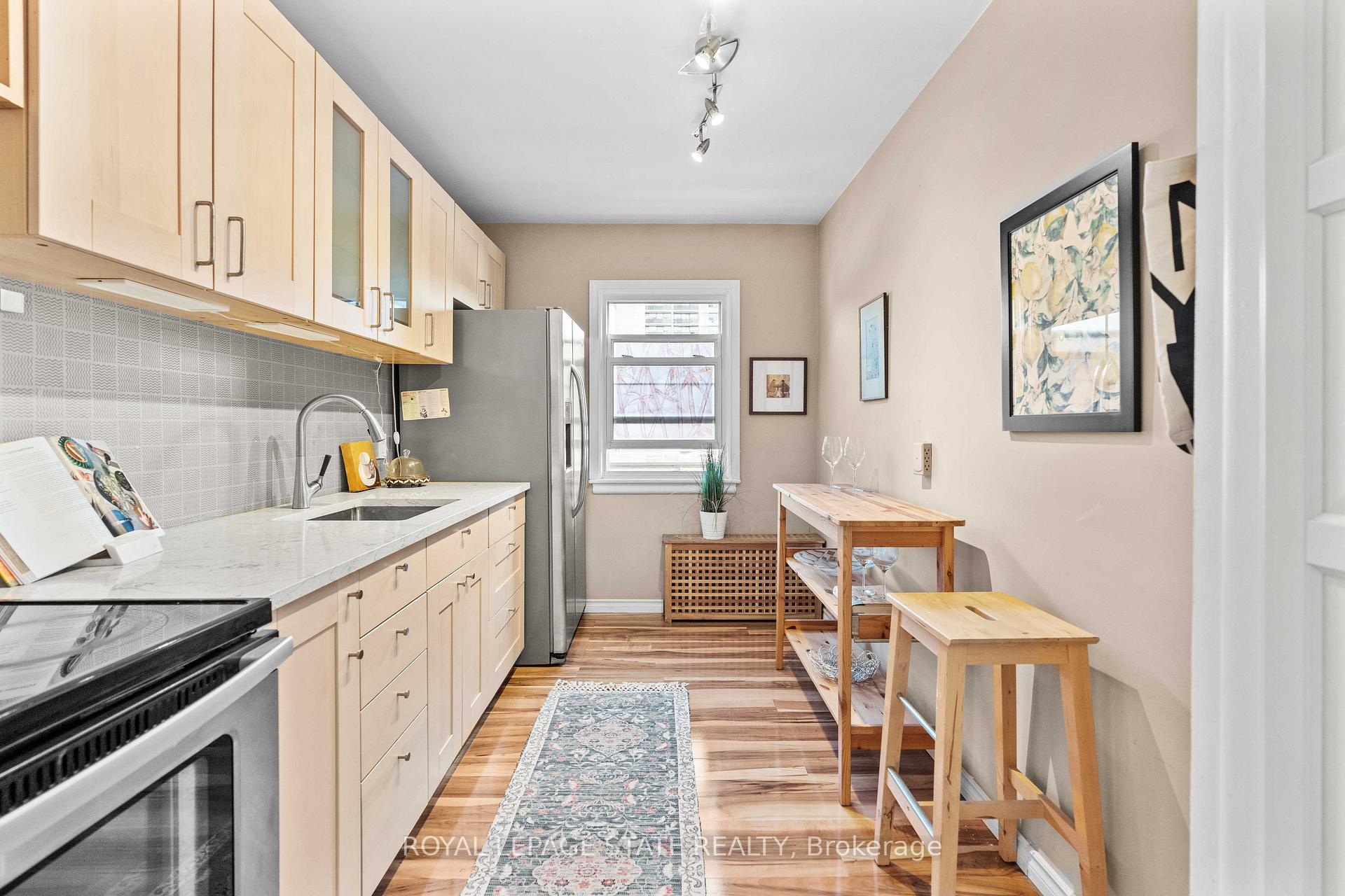 Photo 23 of Unit 14, 227 MacNab Street S, Hamilton, Durand — HOMEH