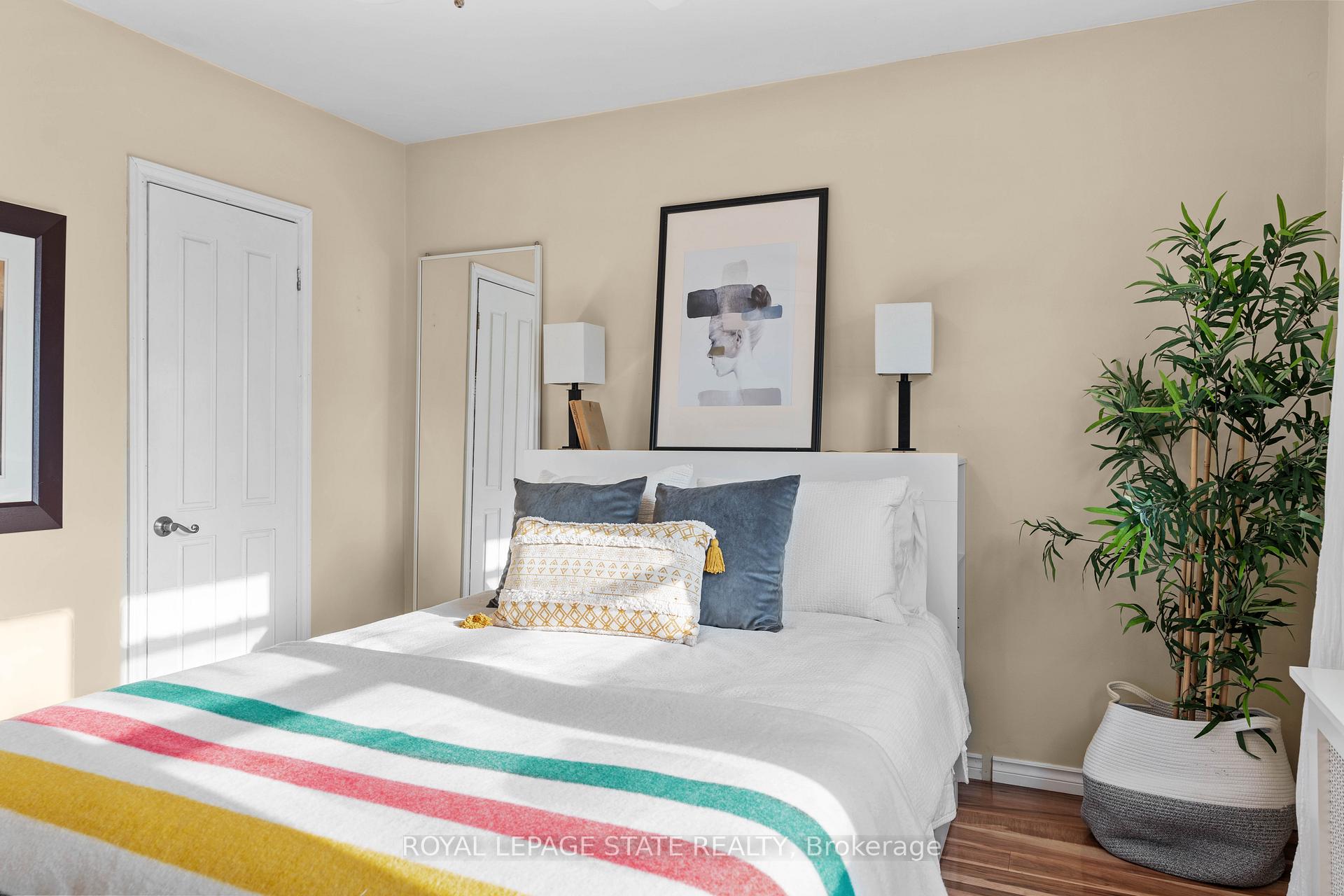 Photo 22 of Unit 14, 227 MacNab Street S, Hamilton, Durand — HOMEH