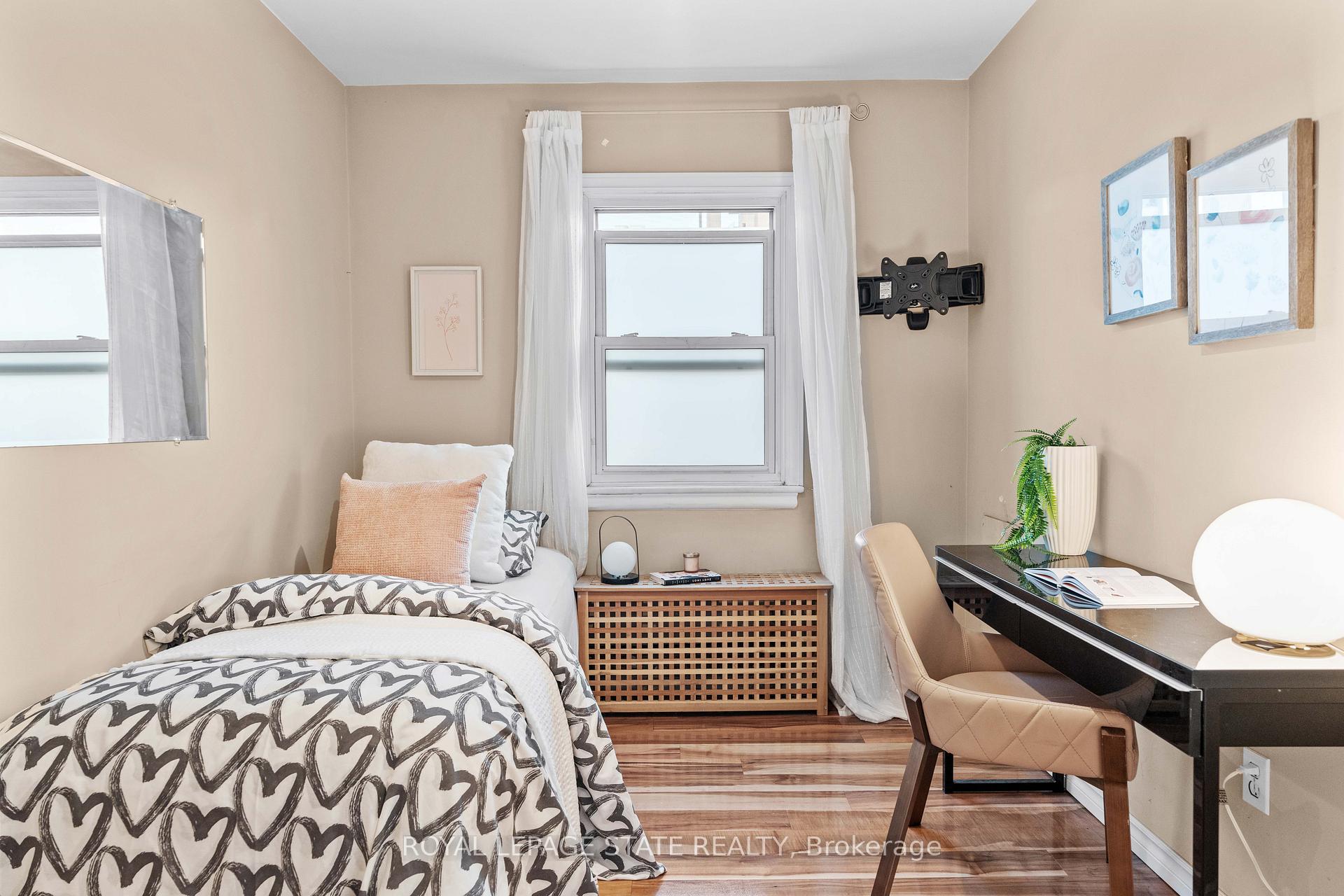 Photo 29 of Unit 14, 227 MacNab Street S, Hamilton, Durand — HOMEH