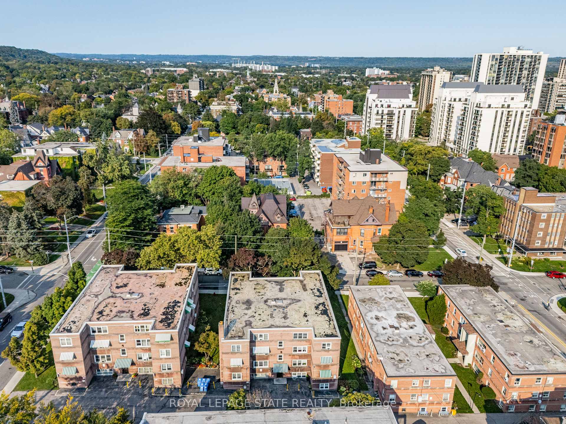 Photo 34 of Unit 14, 227 MacNab Street S, Hamilton, Durand — HOMEH
