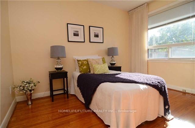 Photo 3 of Unit Main, 98 Dewey Drive, Scarborough, Wexford-Maryvale — HOMEH