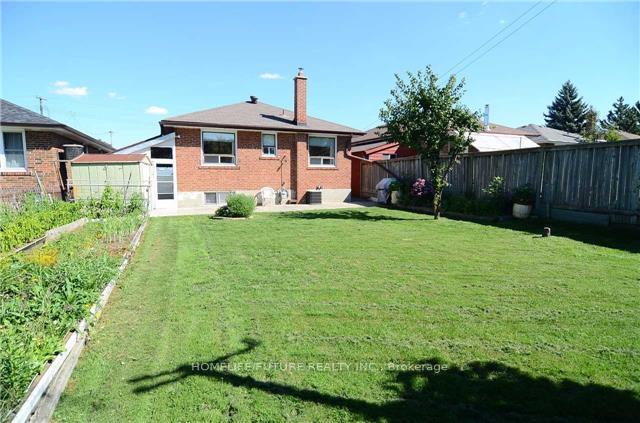 Photo 9 of Unit Main, 98 Dewey Drive, Scarborough, Wexford-Maryvale — HOMEH