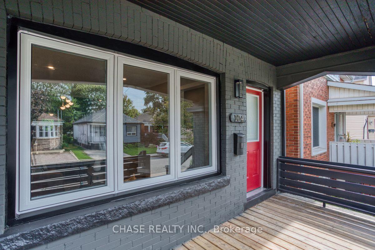 Photo 2 of 104 Edgemont Street N, Hamilton, Crown Point — HOMEH