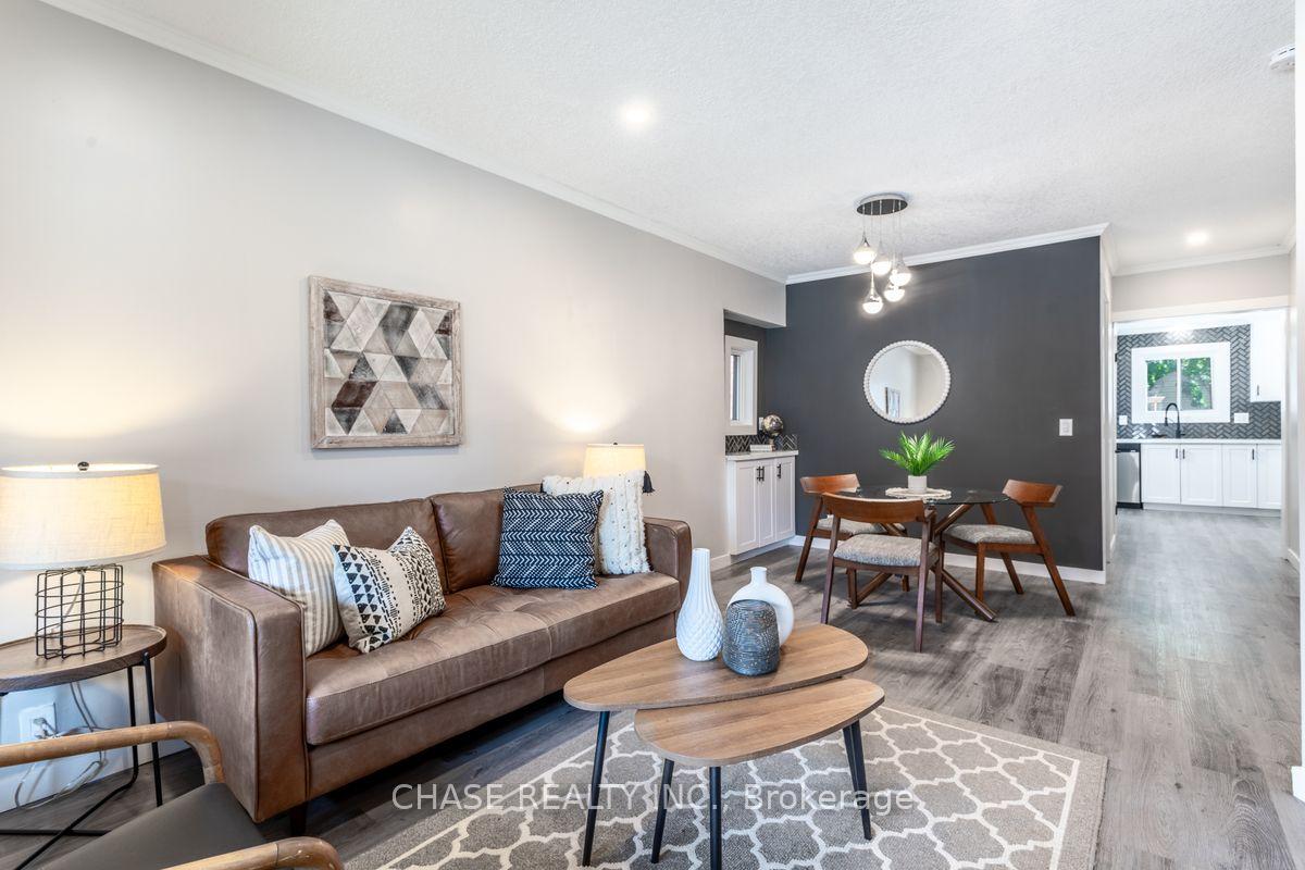 Photo 10 of 104 Edgemont Street N, Hamilton, Crown Point — HOMEH