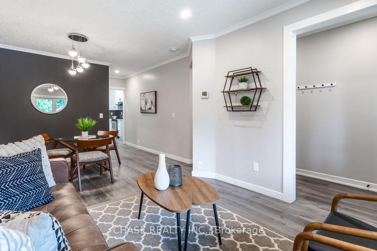 Photo 6 of 104 Edgemont Street N, Hamilton, Crown Point — HOMEH