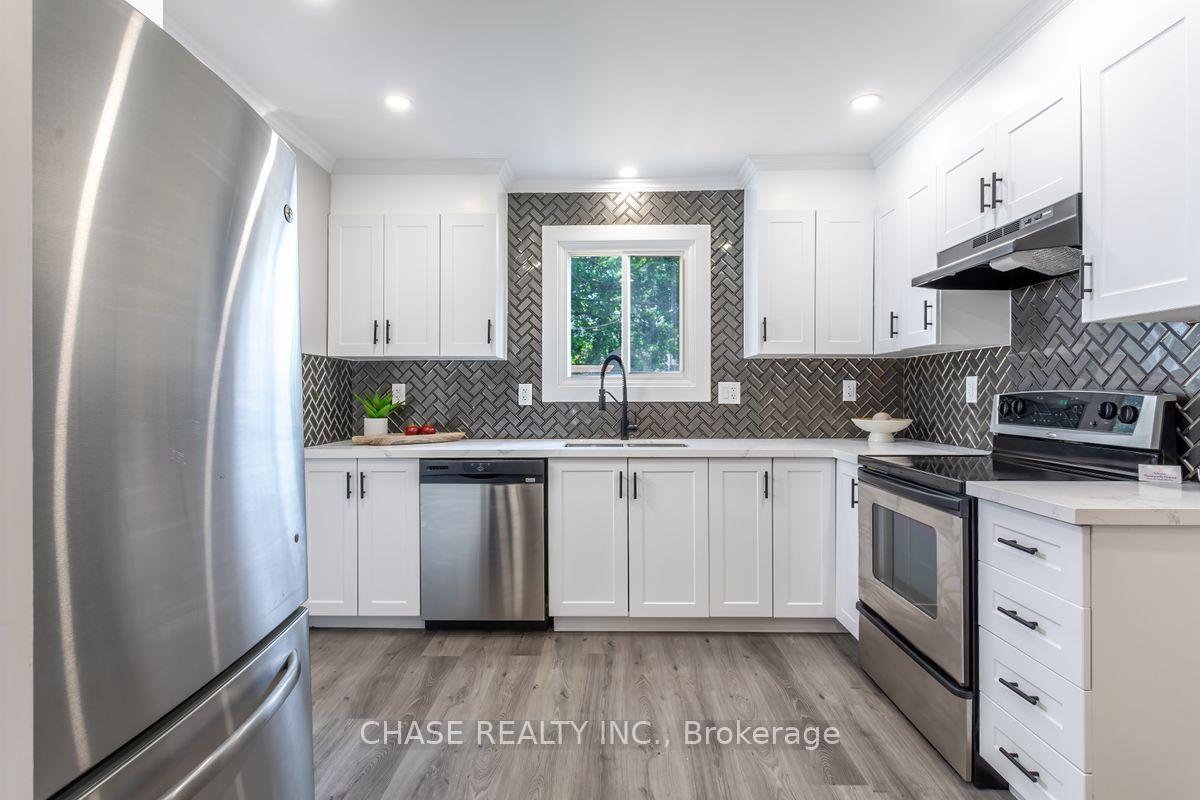 Photo 15 of 104 Edgemont Street N, Hamilton, Crown Point — HOMEH