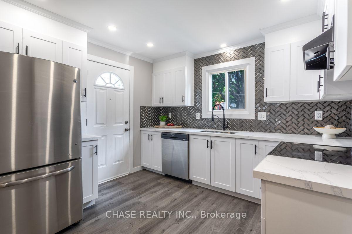Photo 14 of 104 Edgemont Street N, Hamilton, Crown Point — HOMEH