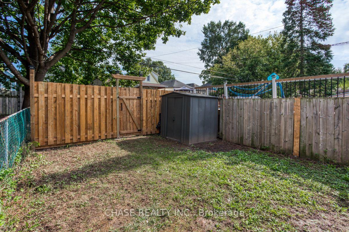 Photo 32 of 104 Edgemont Street N, Hamilton, Crown Point — HOMEH