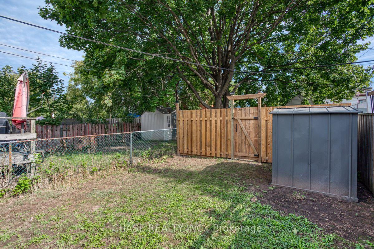 Photo 35 of 104 Edgemont Street N, Hamilton, Crown Point — HOMEH