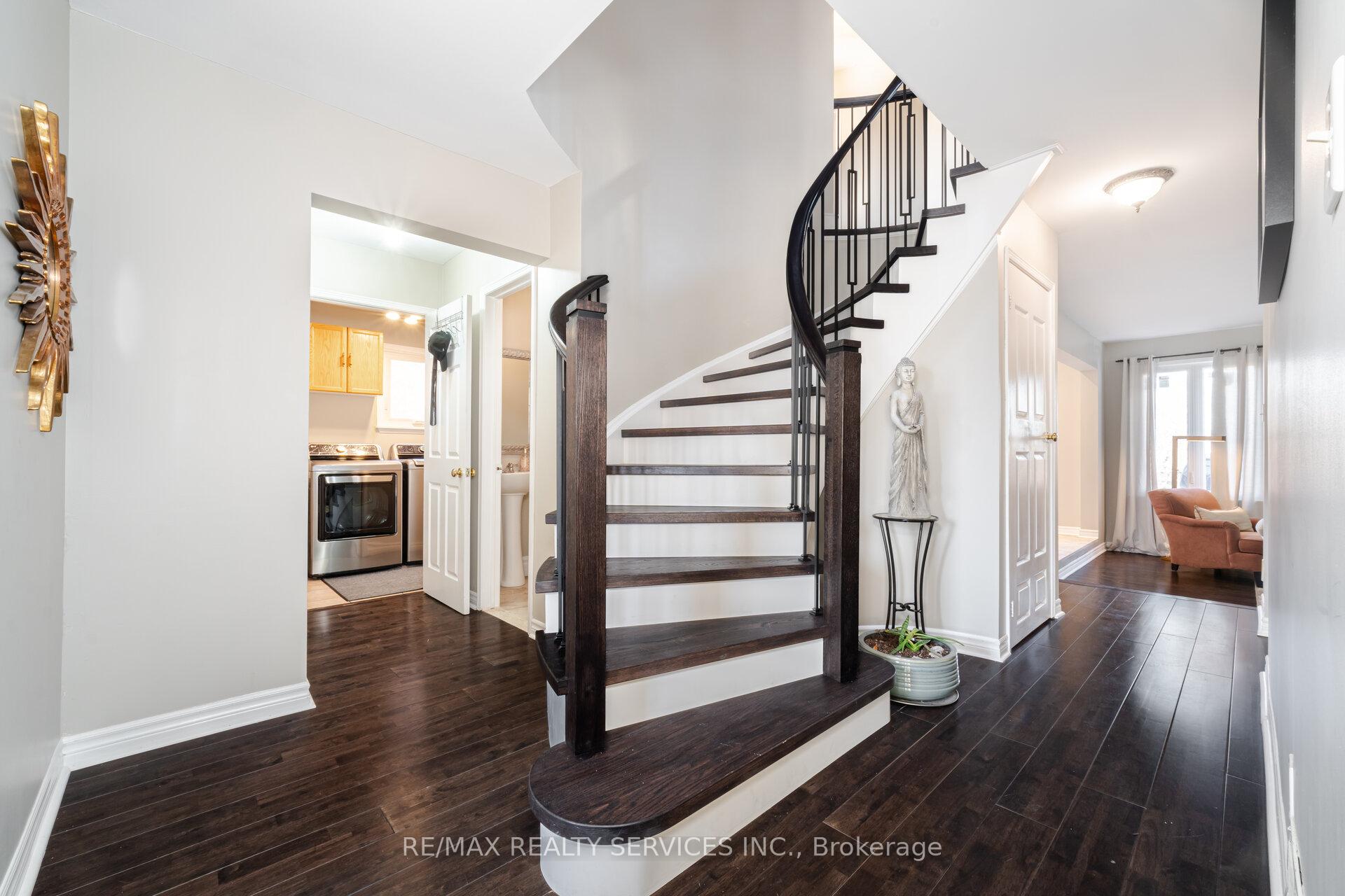 Photo 13 of 68 Newgreen Crescent, Brampton, Westgate — HOMEH