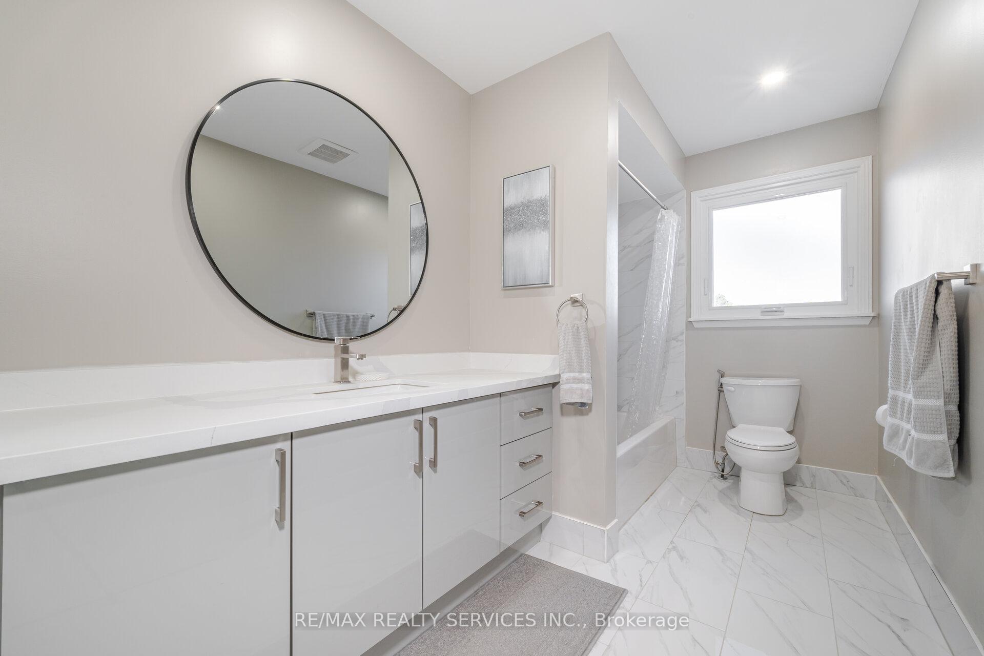 Photo 28 of 68 Newgreen Crescent, Brampton, Westgate — HOMEH