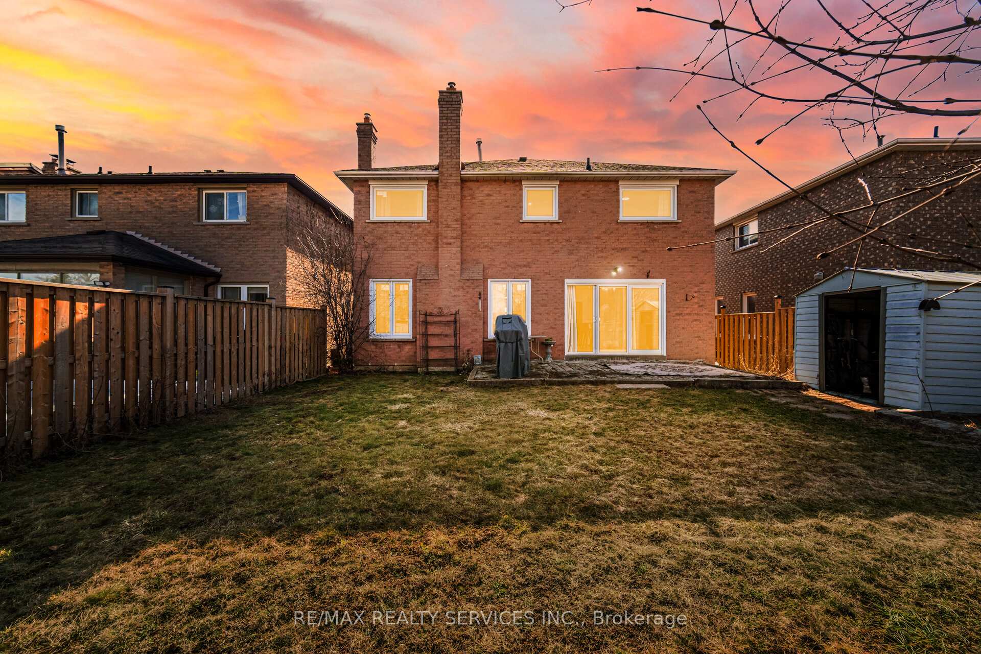 Photo 37 of 68 Newgreen Crescent, Brampton, Westgate — HOMEH