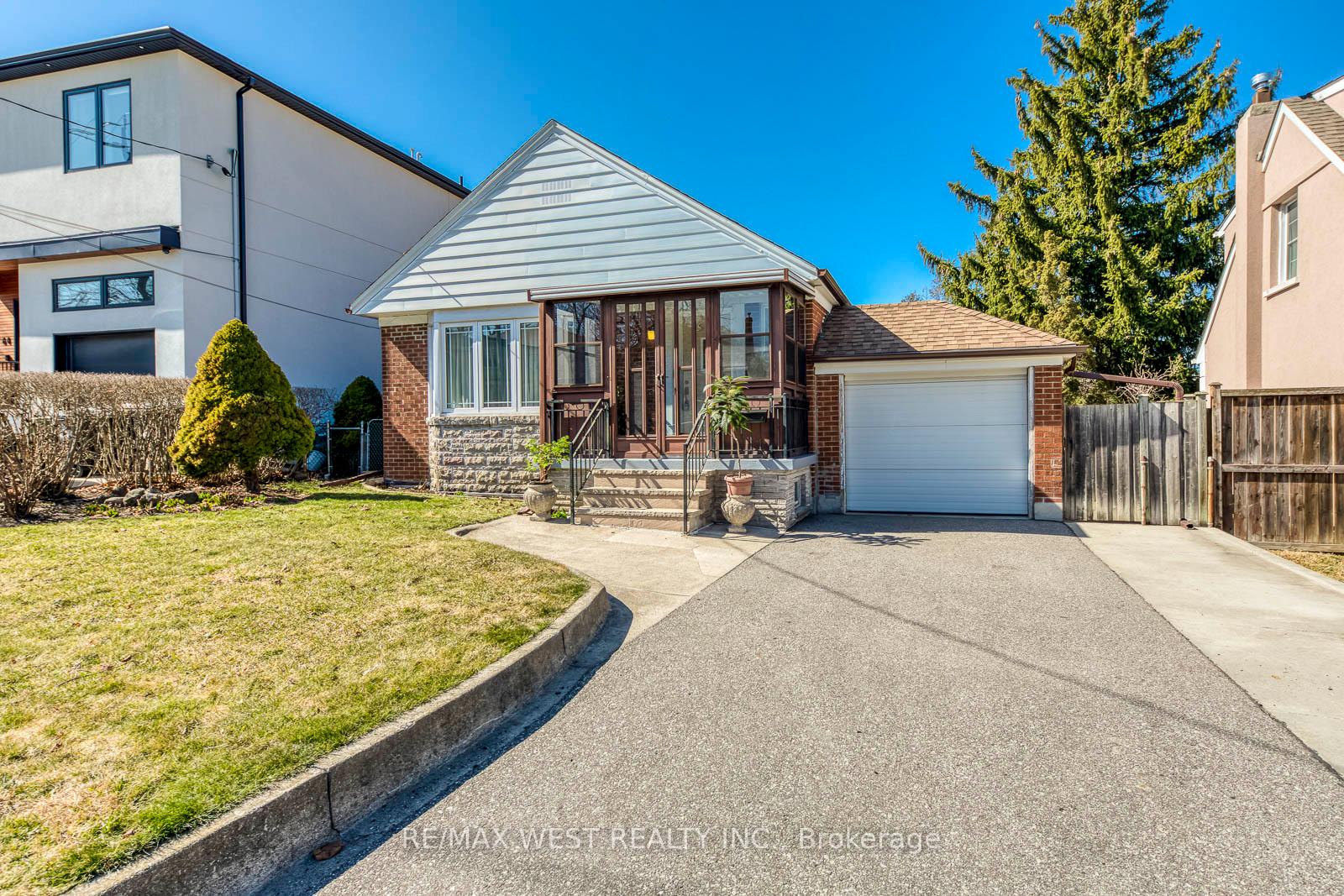 Photo 1 of 66 Prince Charles Drive, Toronto, Englemount-Lawrence — HOMEH