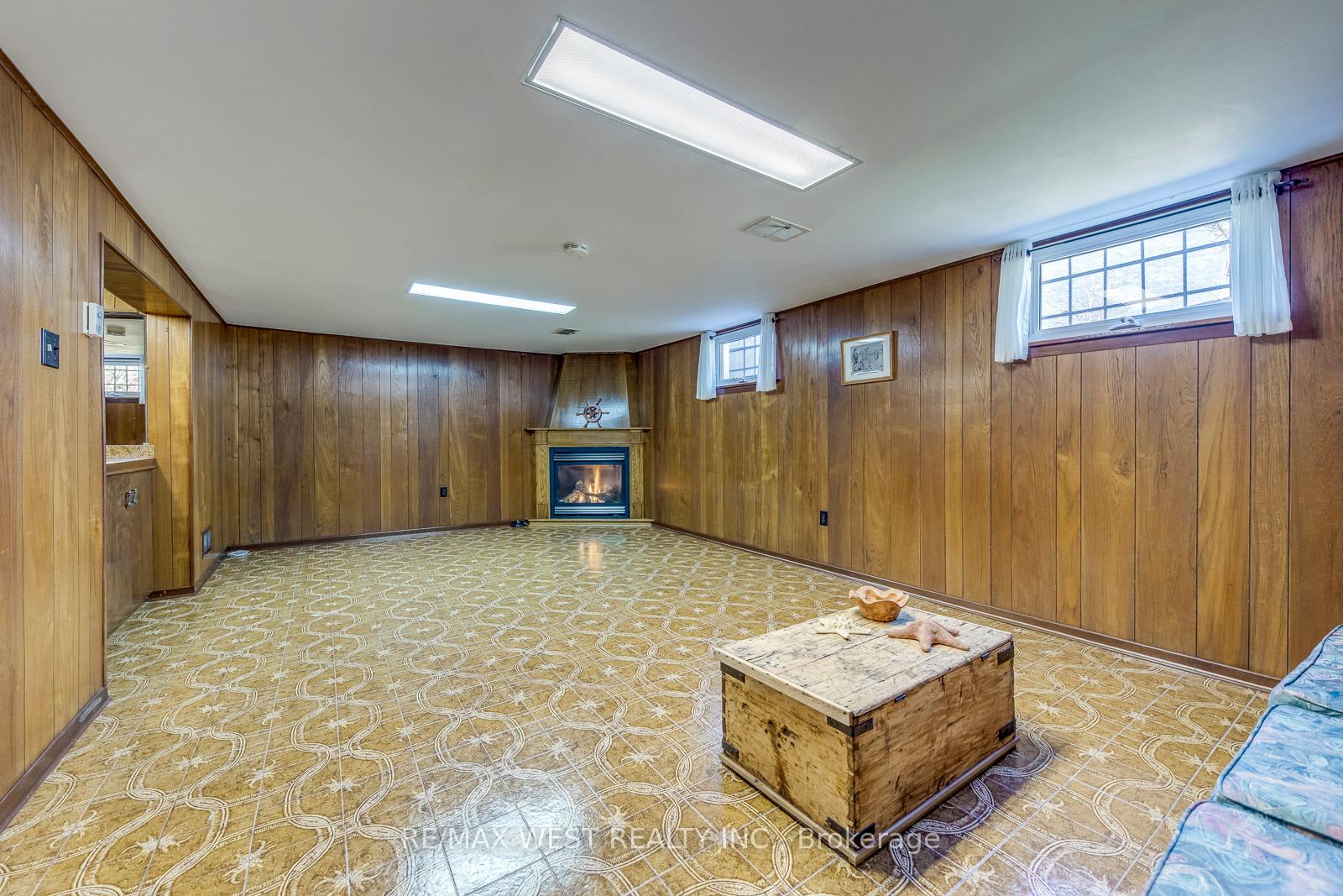 Photo 24 of 66 Prince Charles Drive, Toronto, Englemount-Lawrence — HOMEH