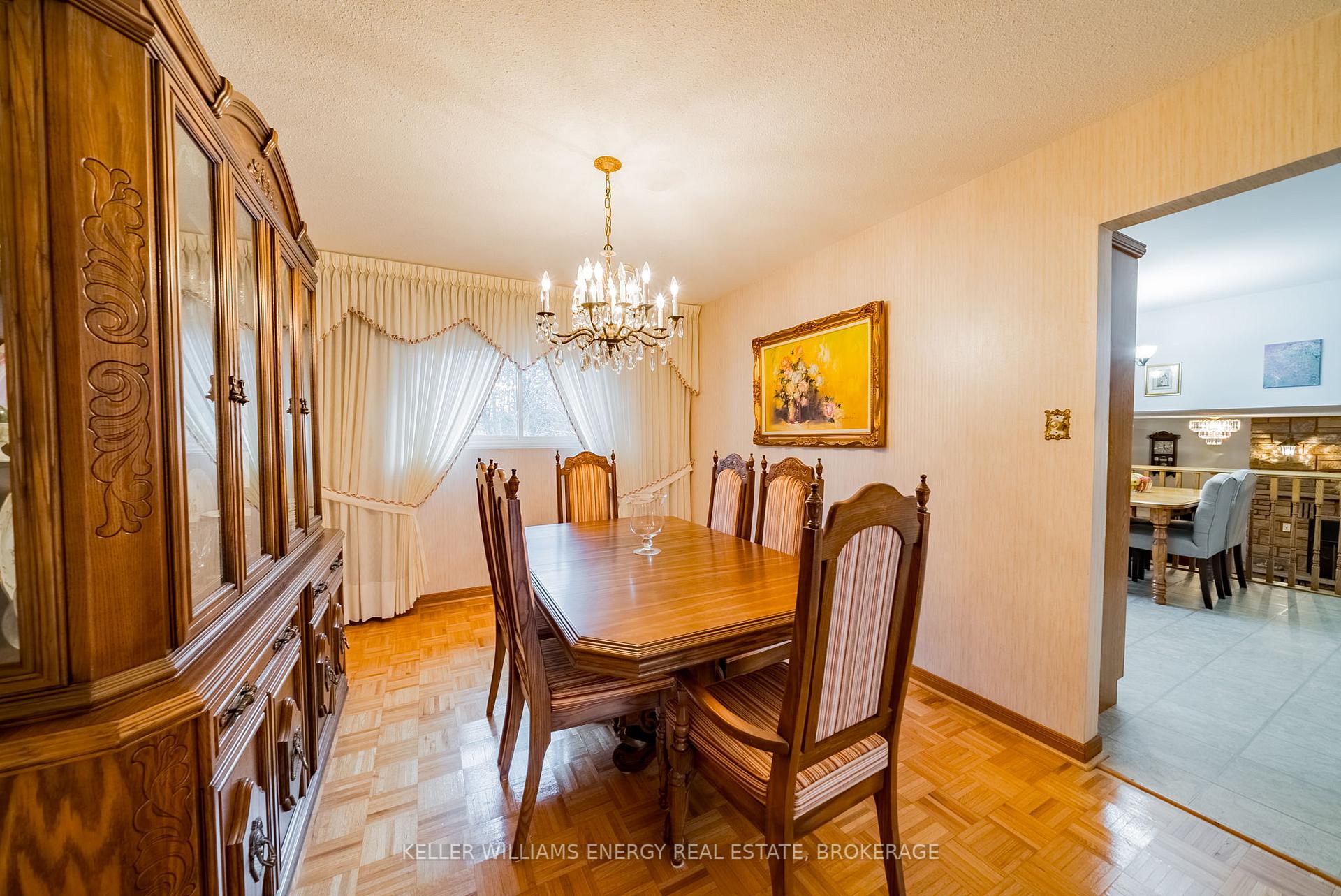 Photo 10 of 566 Antigua Crescent, Oshawa, Northglen — HOMEH