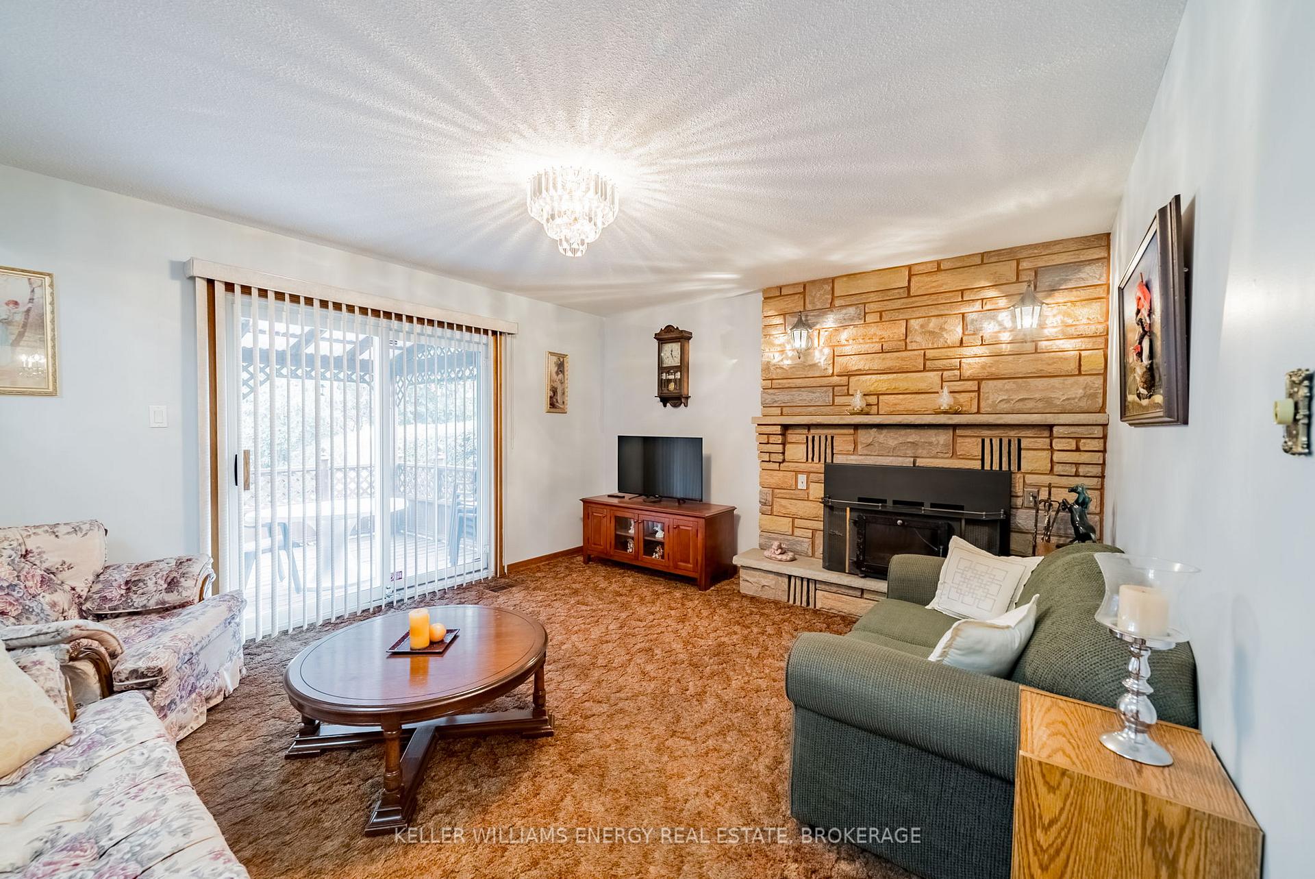 Photo 17 of 566 Antigua Crescent, Oshawa, Northglen — HOMEH