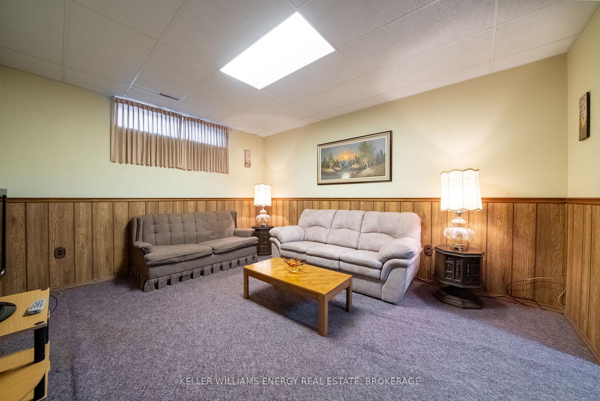 Photo 15 of 566 Antigua Crescent, Oshawa, Northglen — HOMEH