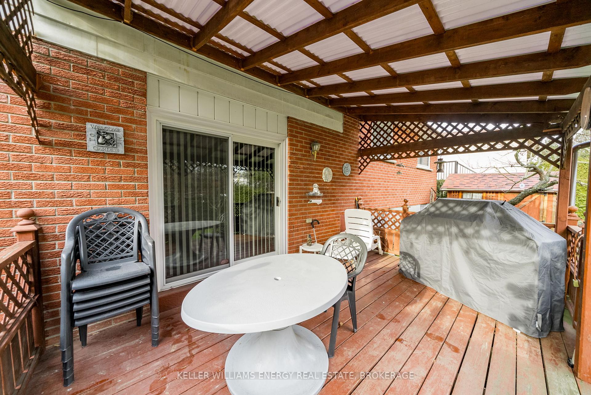 Photo 35 of 566 Antigua Crescent, Oshawa, Northglen — HOMEH