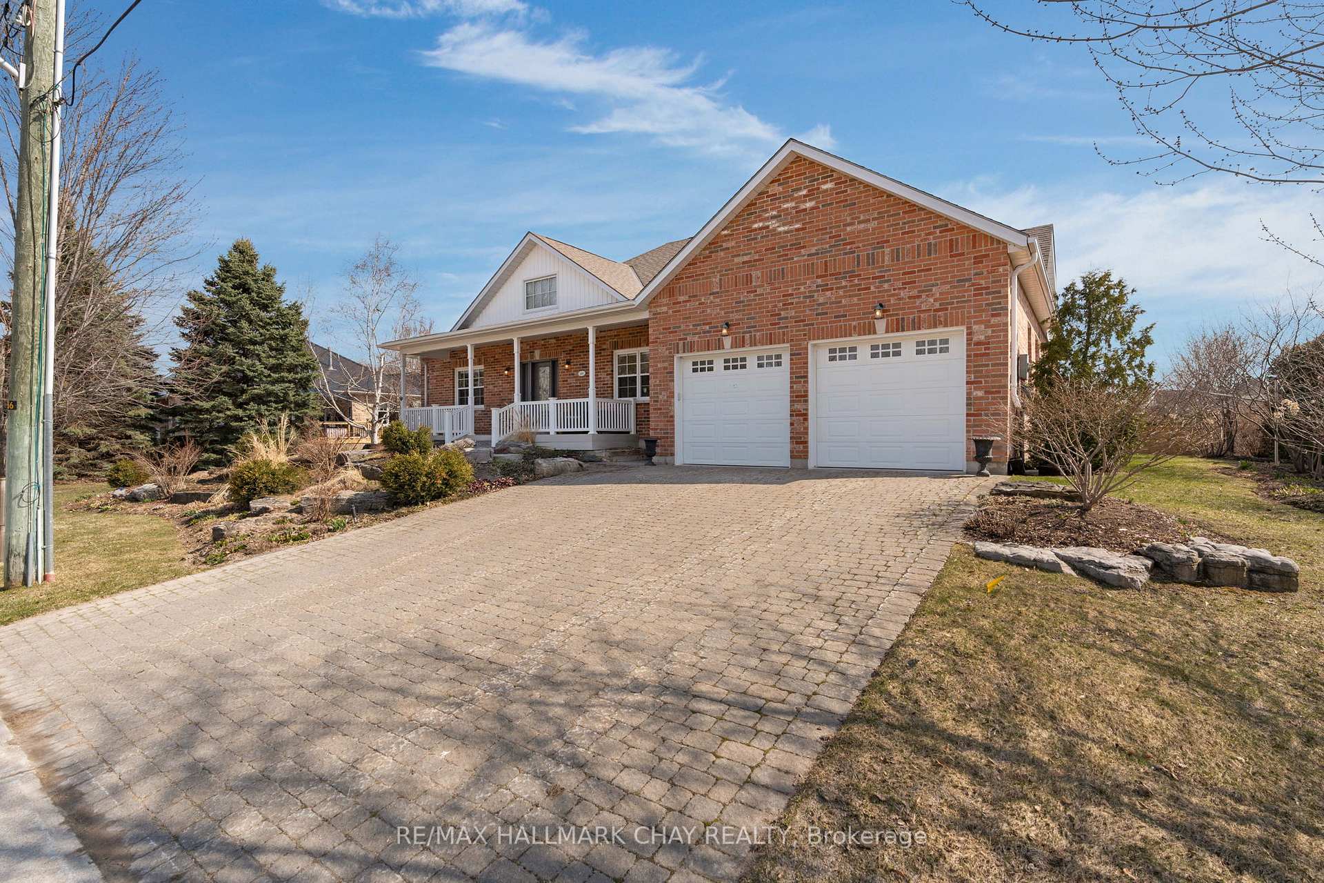 Photo 2 of 105 Mary Street, Clearview, Creemore — HOMEH