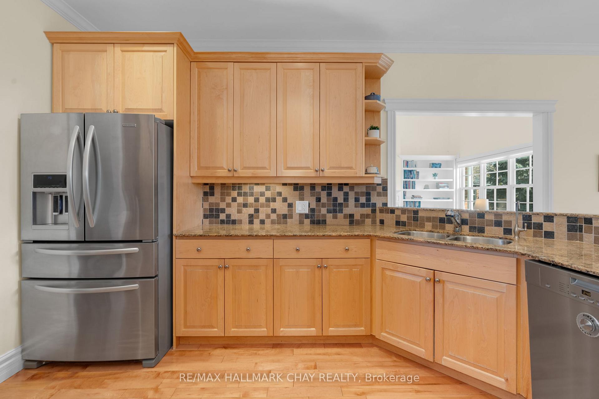 Photo 12 of 105 Mary Street, Clearview, Creemore — HOMEH