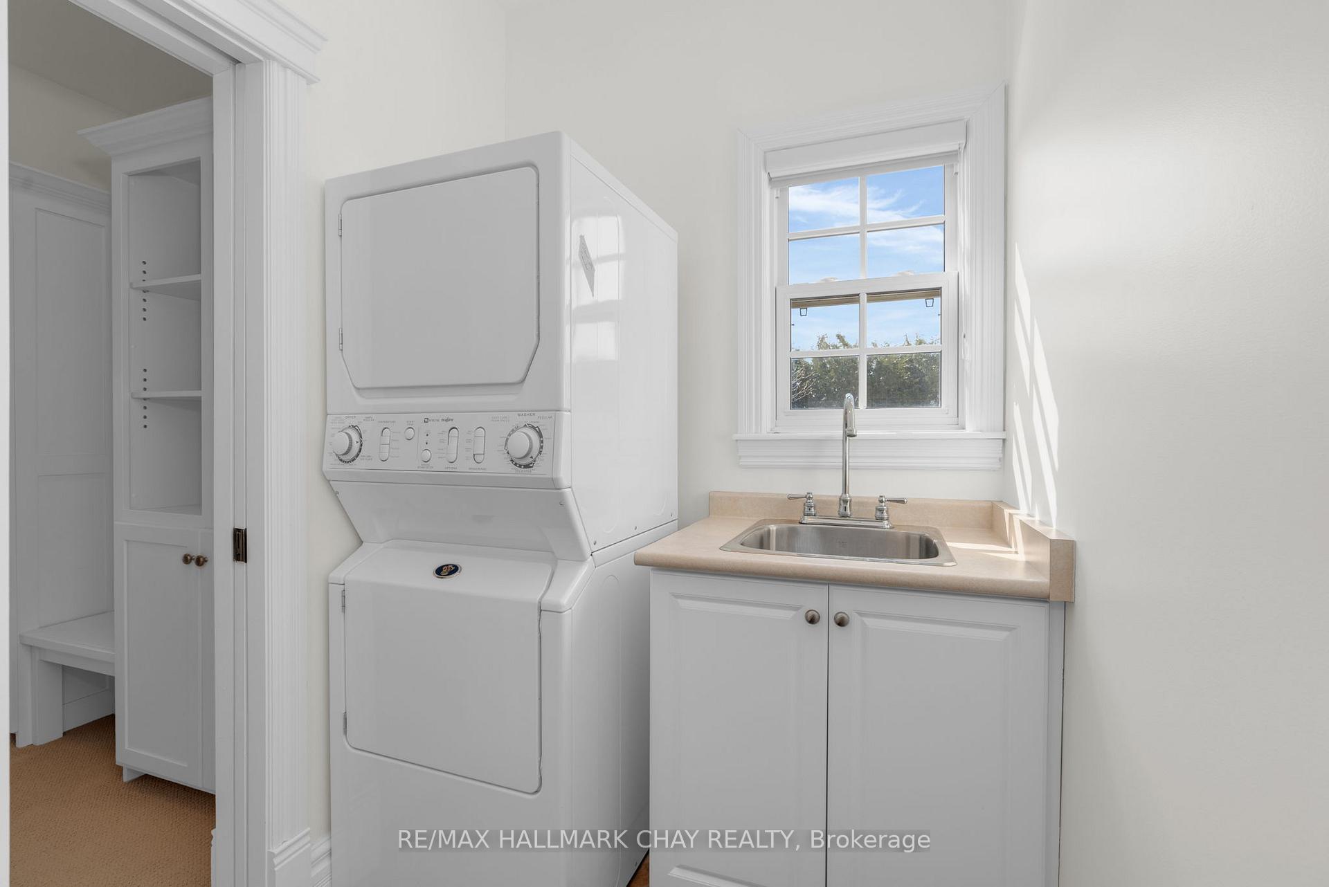 Photo 32 of 105 Mary Street, Clearview, Creemore — HOMEH