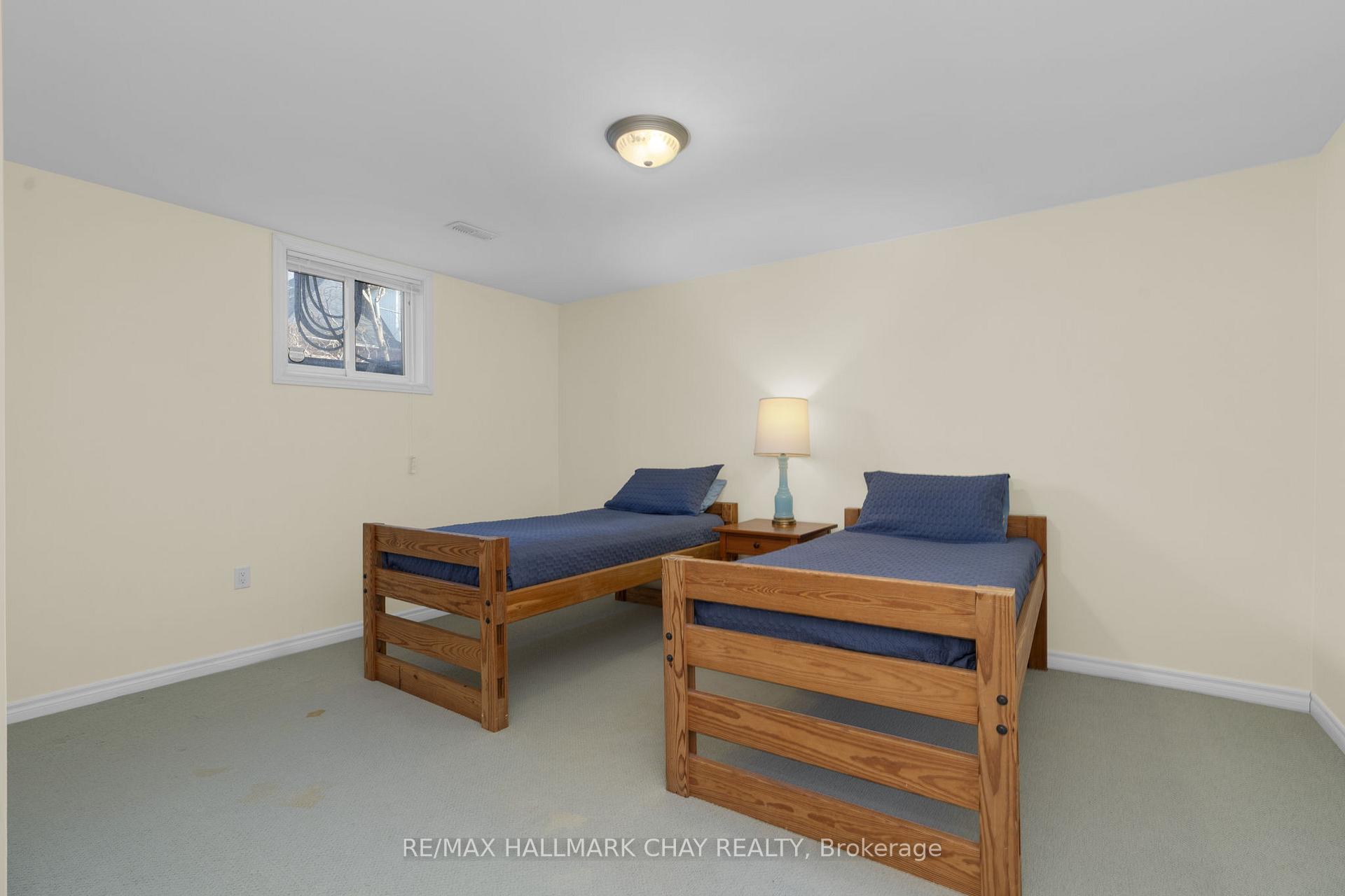 Photo 37 of 105 Mary Street, Clearview, Creemore — HOMEH