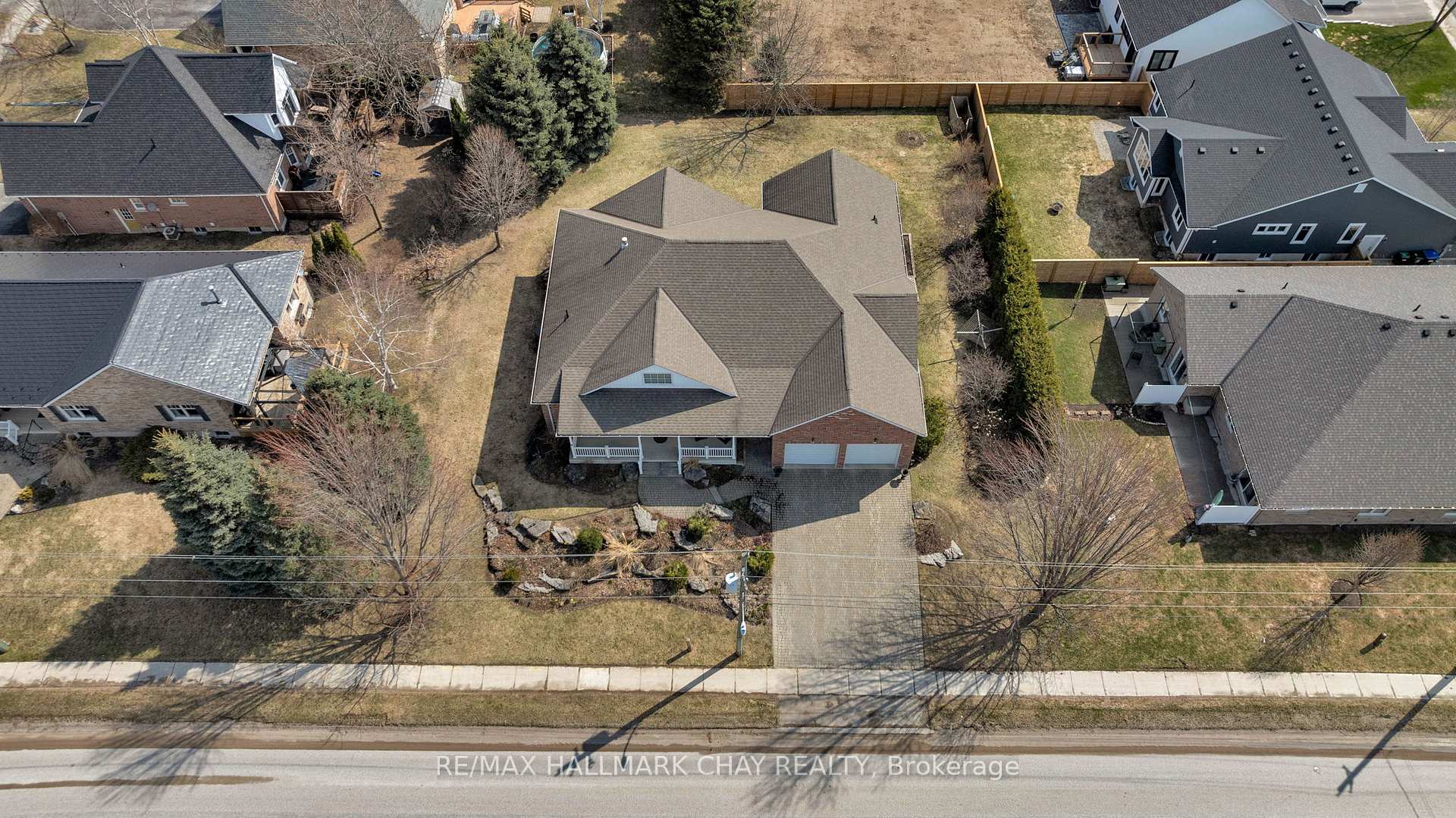 Photo 43 of 105 Mary Street, Clearview, Creemore — HOMEH