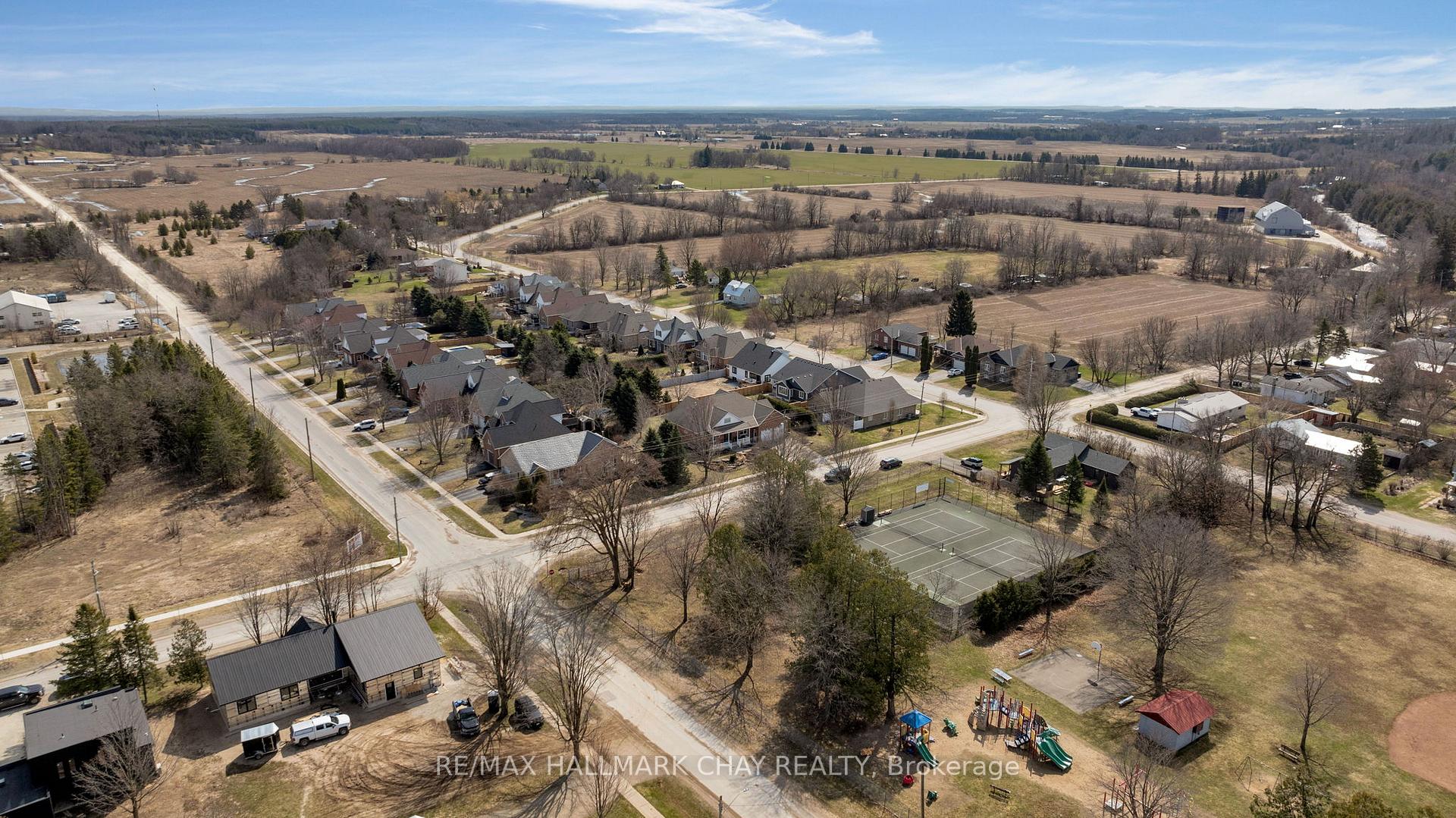 Photo 49 of 105 Mary Street, Clearview, Creemore — HOMEH