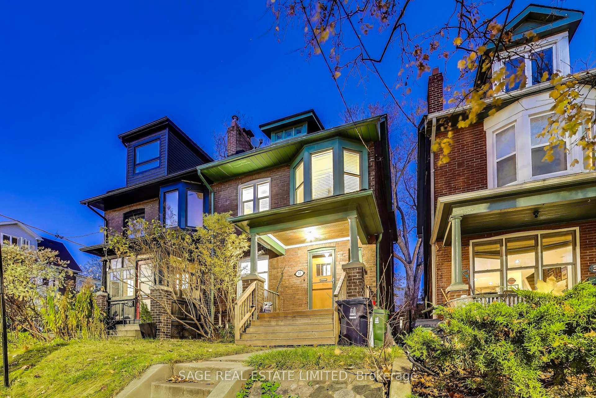 Photo 11 of 33 Hampton Avenue, Toronto, North Riverdale — HOMEH