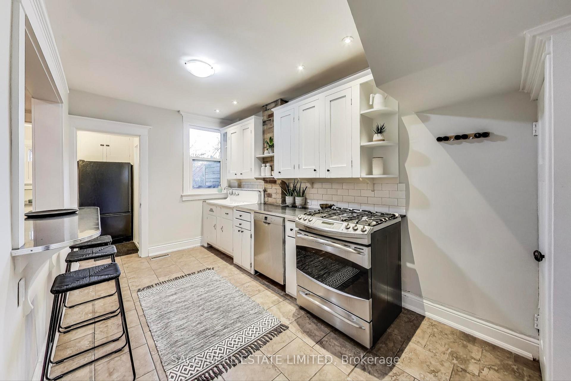 Photo 19 of 33 Hampton Avenue, Toronto, North Riverdale — HOMEH