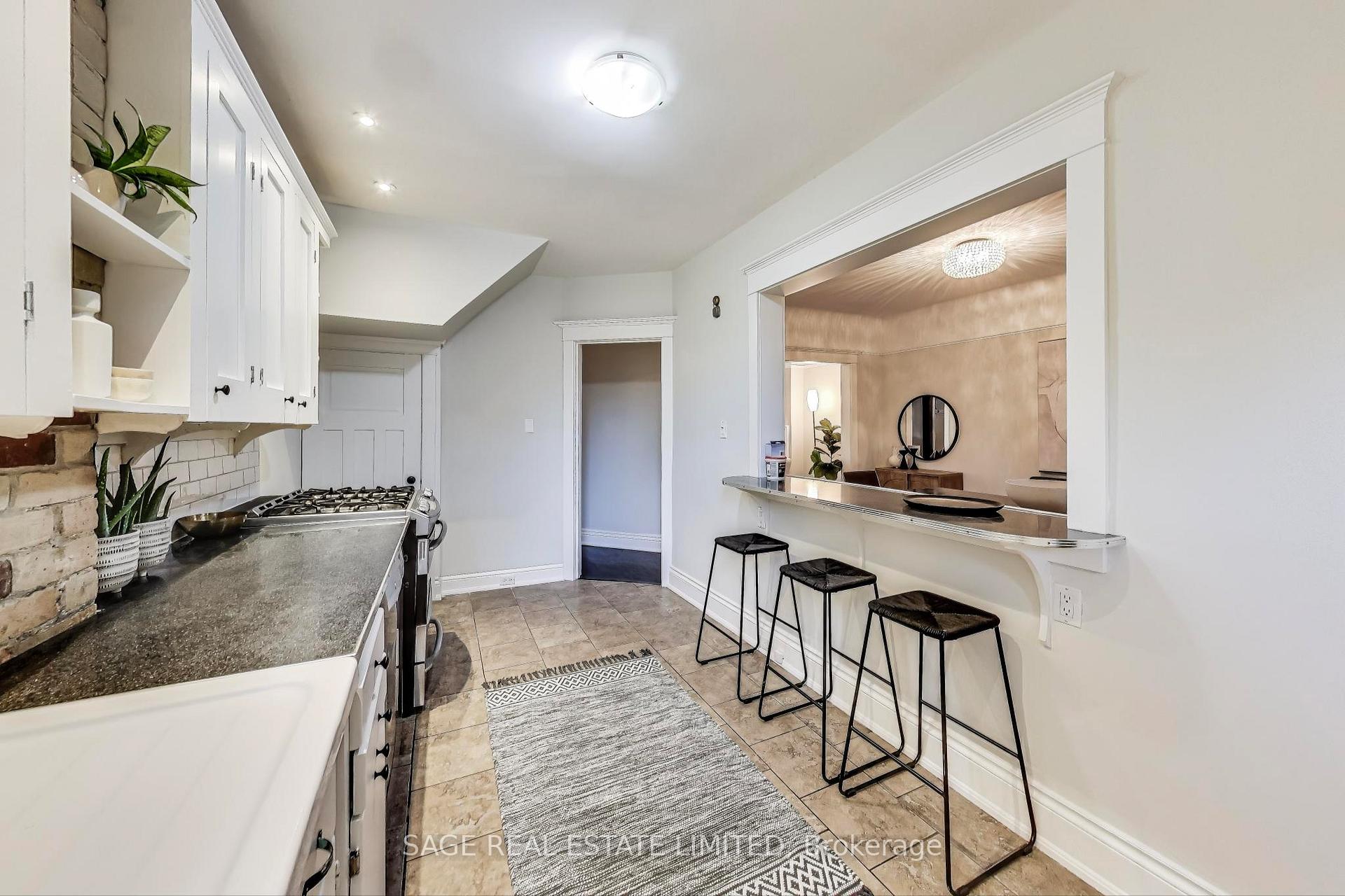 Photo 8 of 33 Hampton Avenue, Toronto, North Riverdale — HOMEH