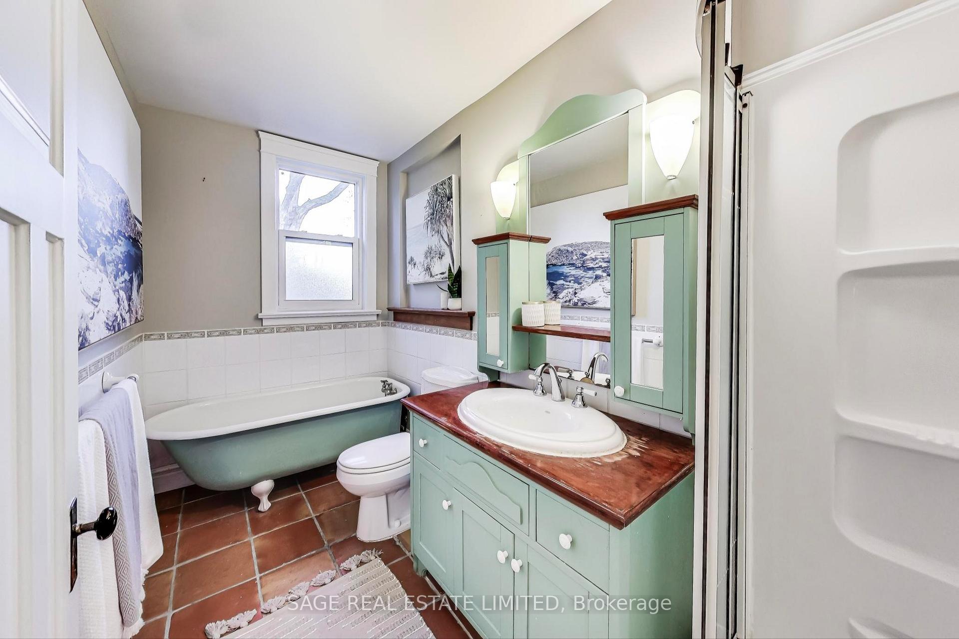 Photo 18 of 33 Hampton Avenue, Toronto, North Riverdale — HOMEH