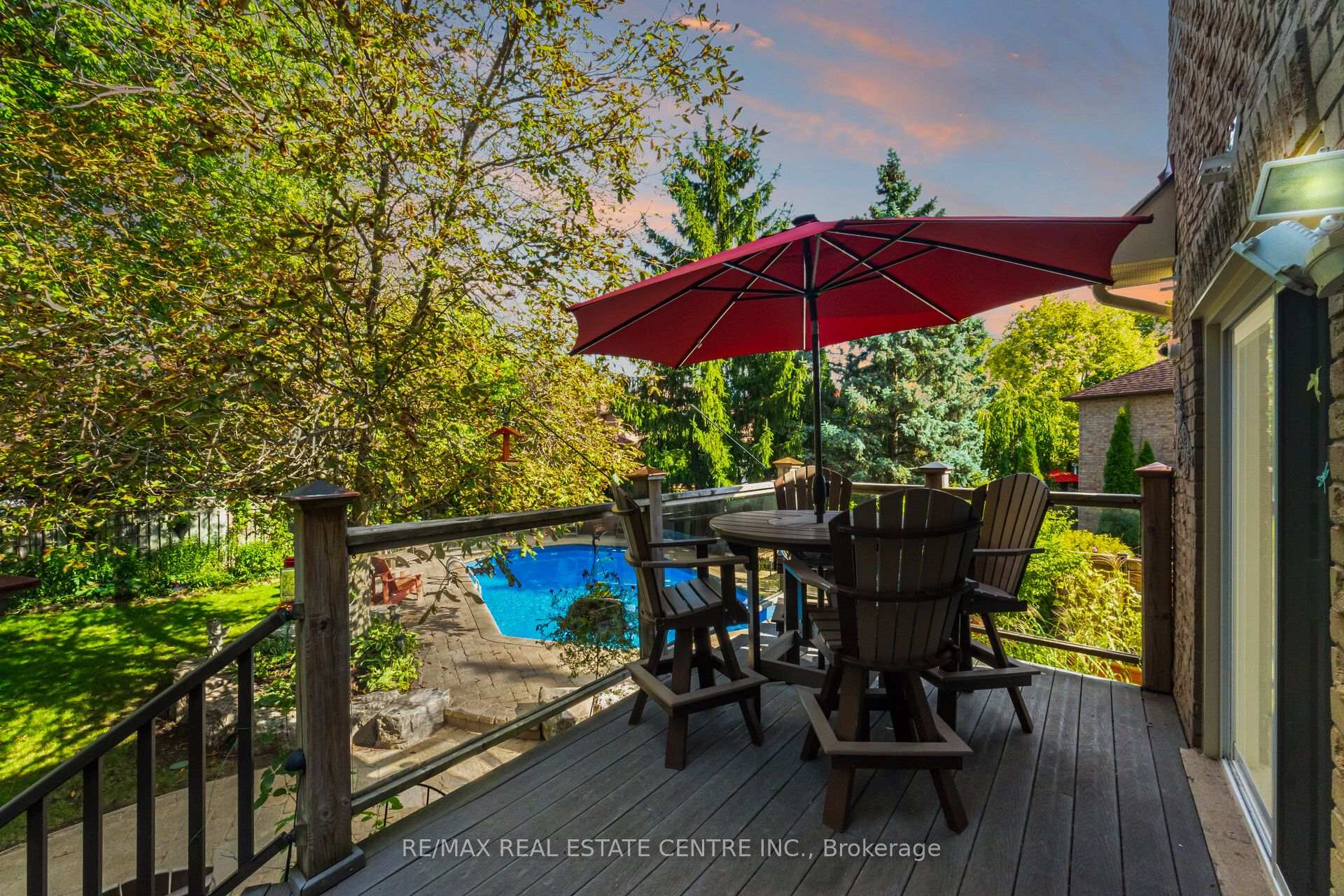 Photo 2 of 10 Bluebird Court, Brampton, Snelgrove — HOMEH