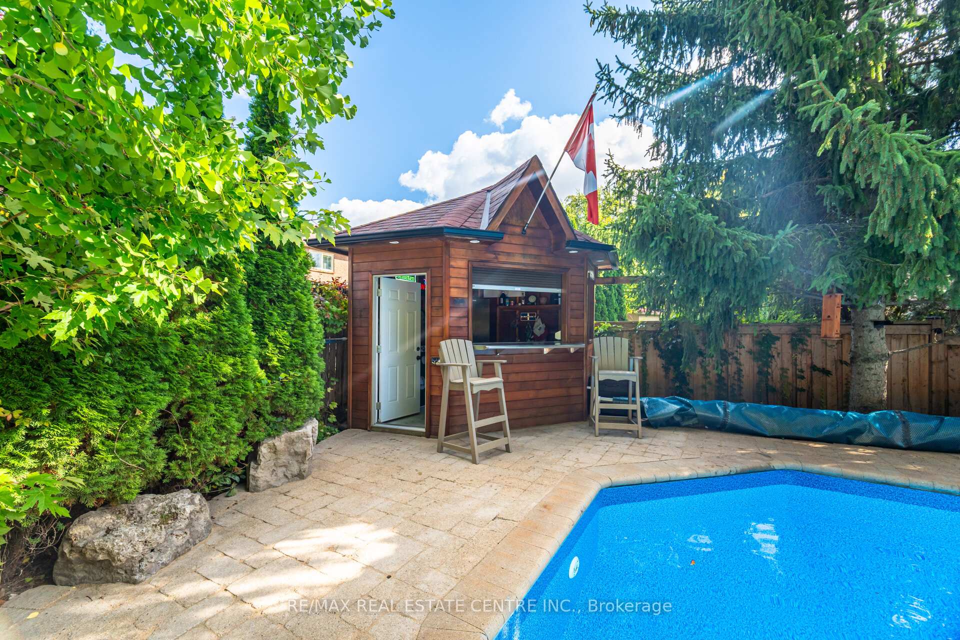 Photo 17 of 10 Bluebird Court, Brampton, Snelgrove — HOMEH