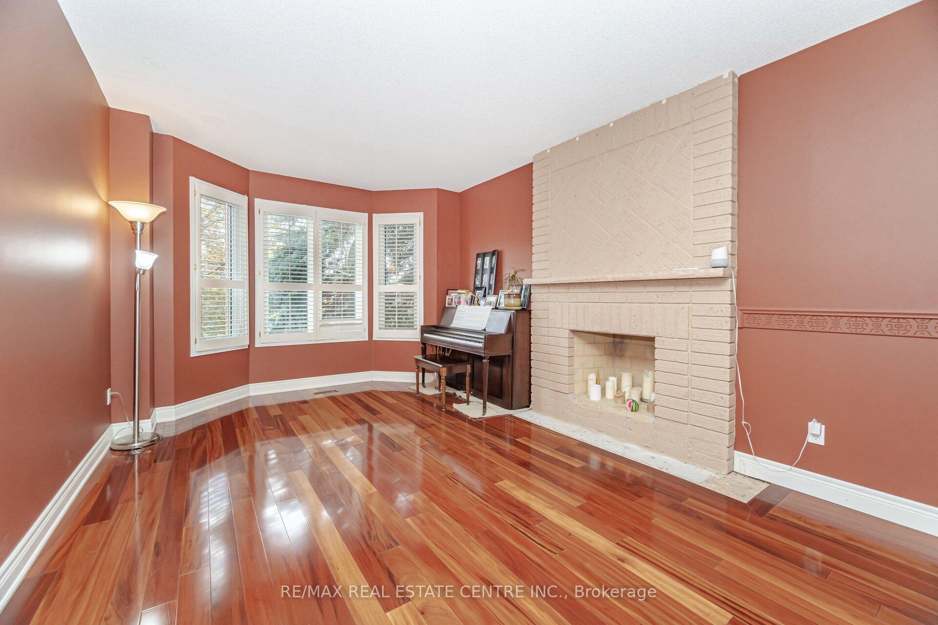 Photo 22 of 10 Bluebird Court, Brampton, Snelgrove — HOMEH
