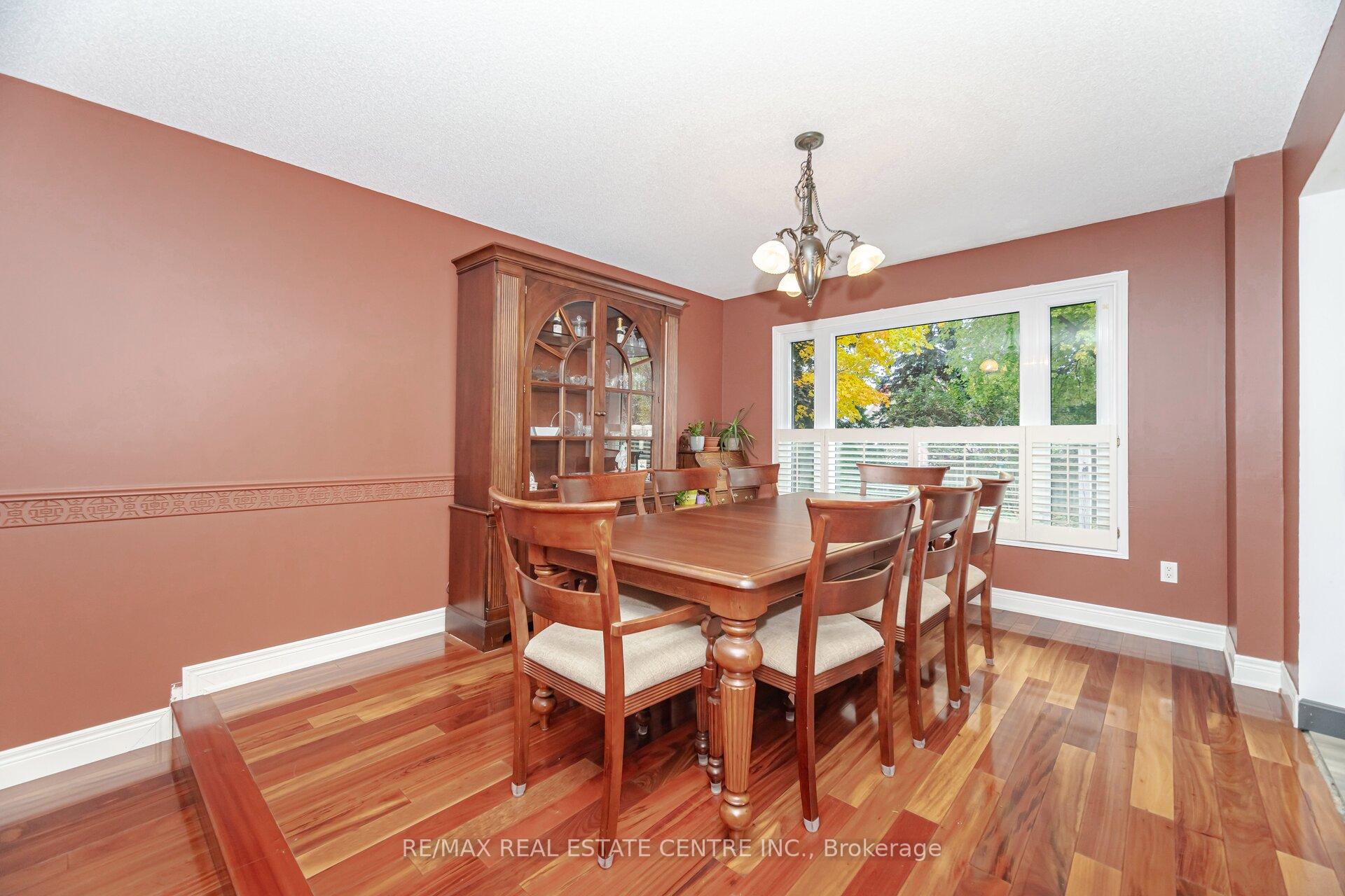 Photo 24 of 10 Bluebird Court, Brampton, Snelgrove — HOMEH
