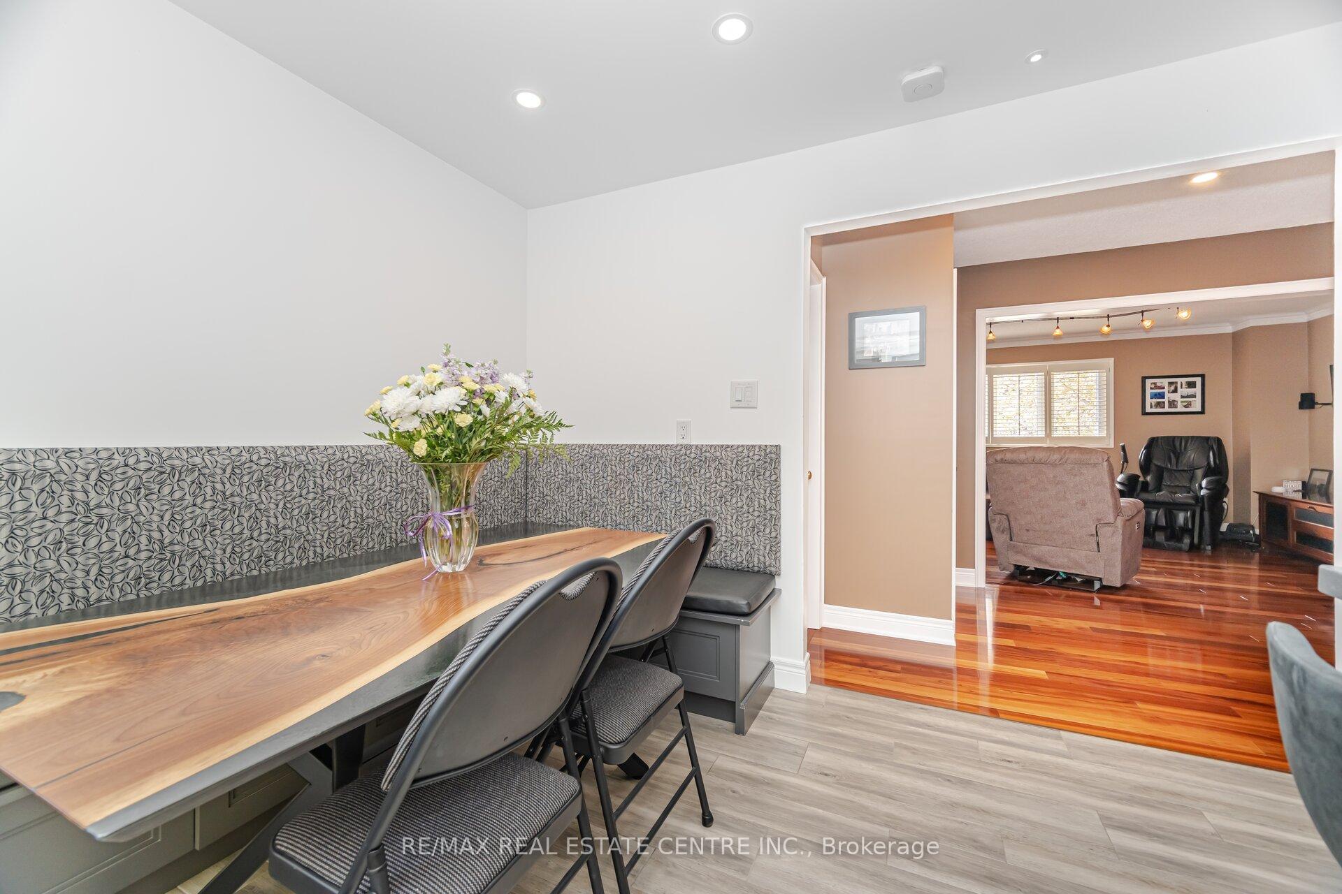 Photo 29 of 10 Bluebird Court, Brampton, Snelgrove — HOMEH