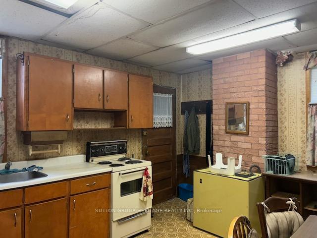 Photo 5 of 1547 Dundas Street E, Toronto, South Riverdale — HOMEH